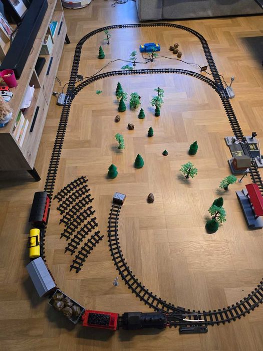 kolejka z wagonami - zabawka