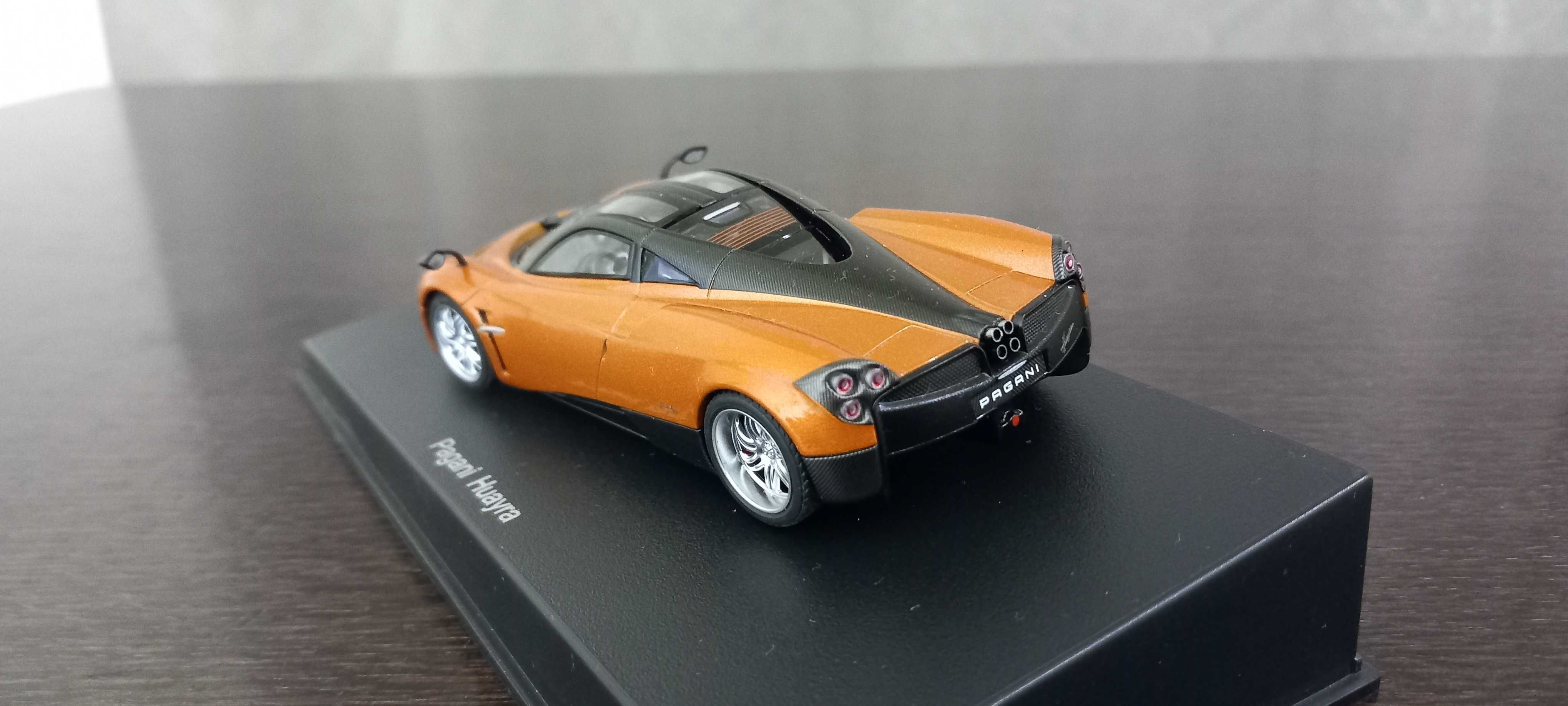 Pagani Huayra 1/43 Autoart Norev Minichamps