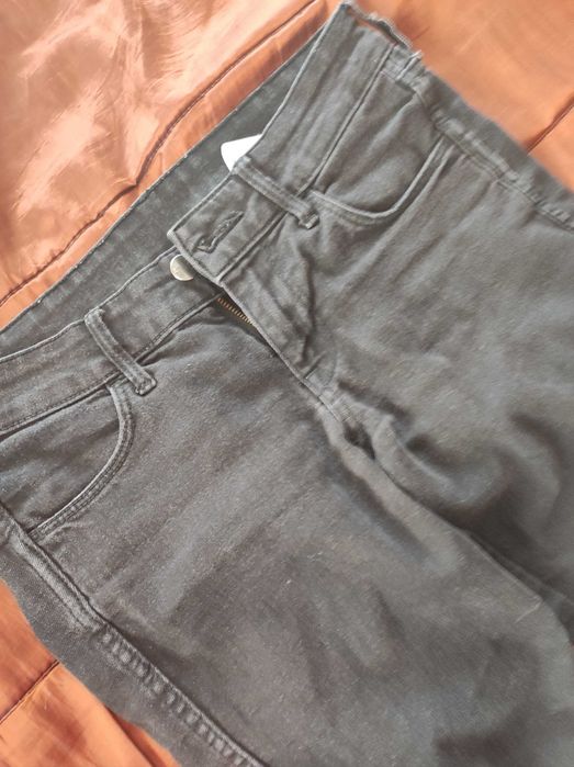 Czarne dżinsy H&M r. 160