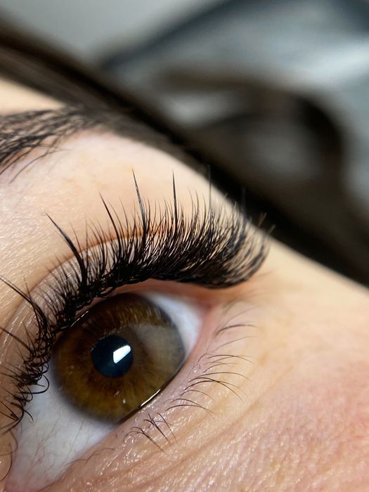 Нарощення вій Львів