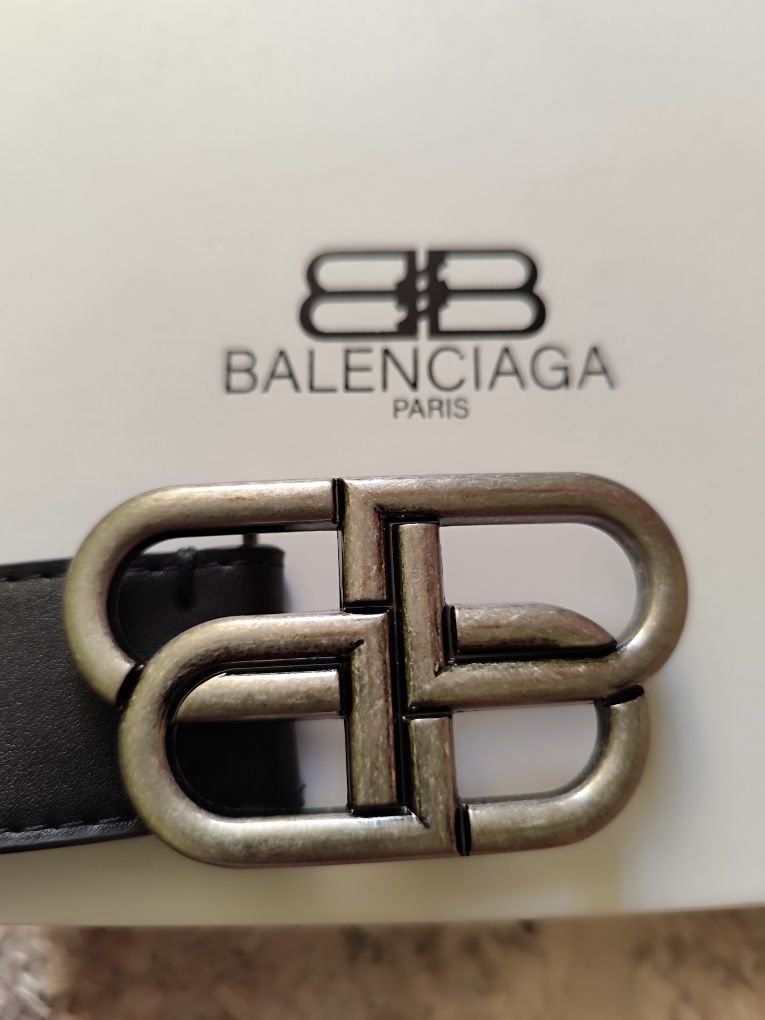 Pasek Balenciaga
