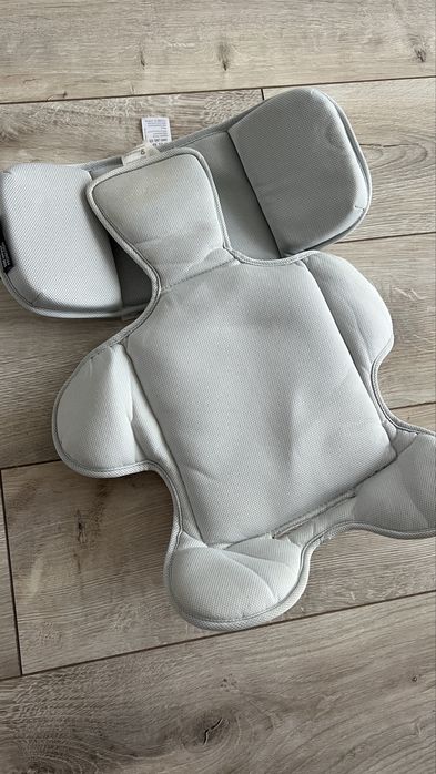 Вкладиш для новонароджених Doona