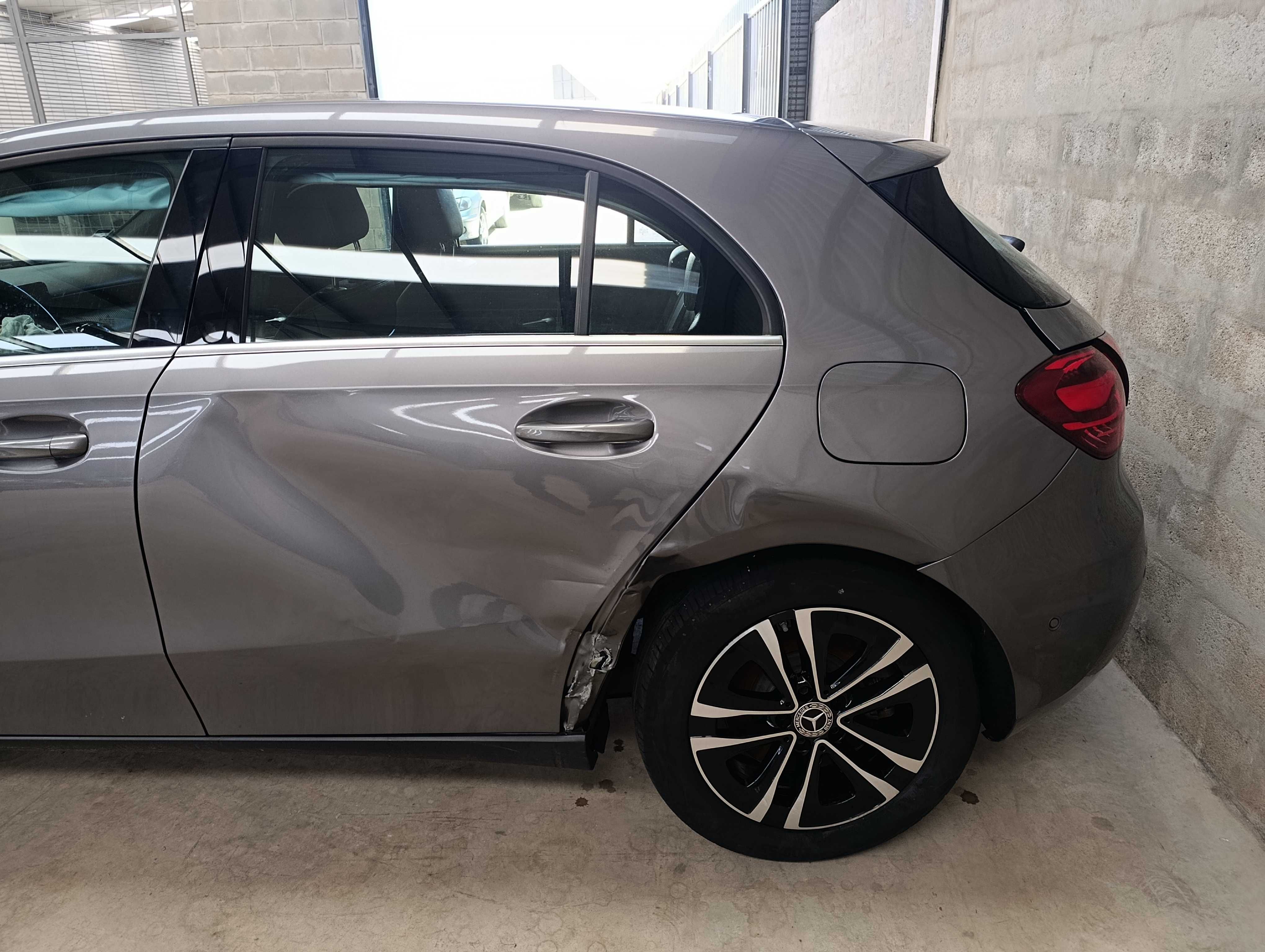 Mercedes-Benz A250e IVA Dedutível