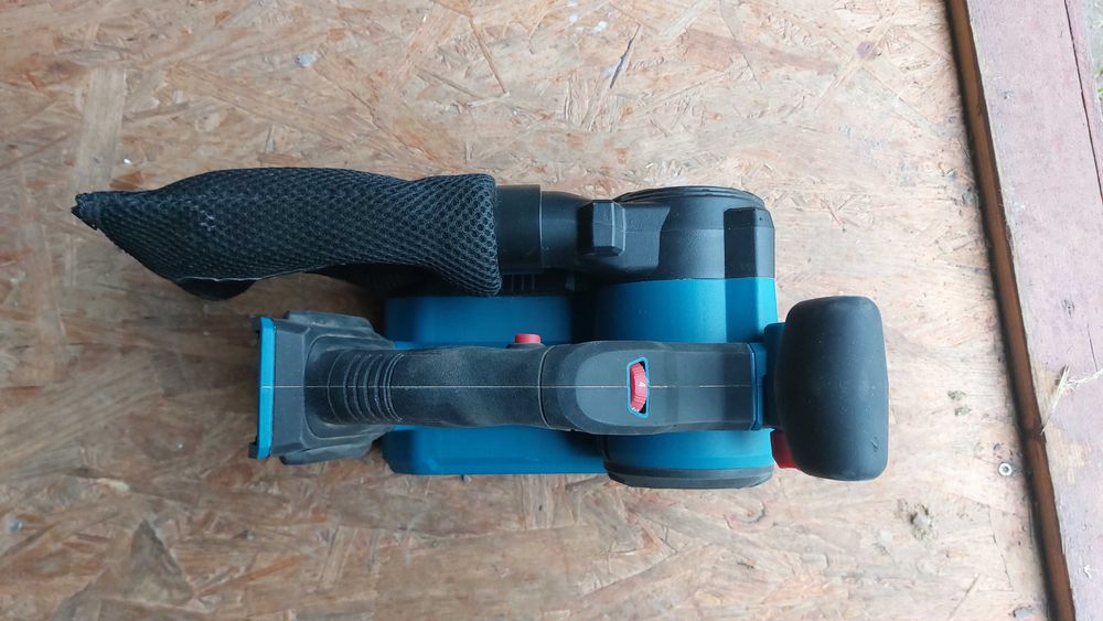 Akumulatorowa szlifierka taśmowa Erbauer 18V EBS18-Li nowa bateria 4ah