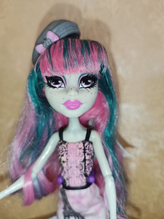 Рошель з крилами. Монстер хай Monster high Скаріж крылья