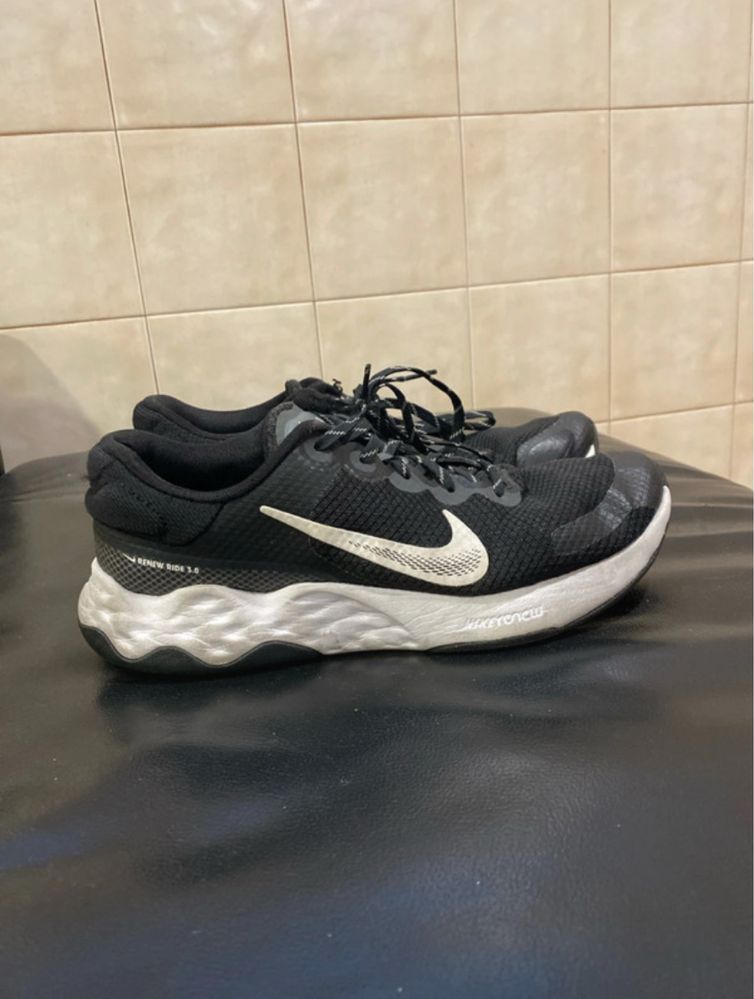 Sapatilhas Nike Renew