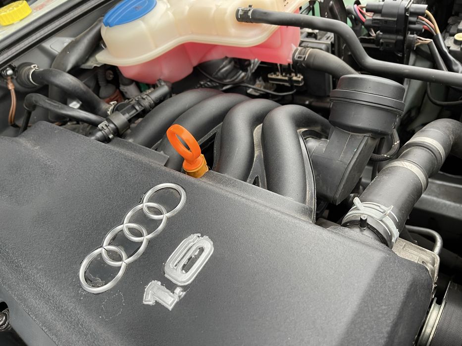 Audi a4 b7 1.6.