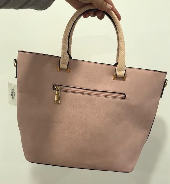 Mala NOVA (com etiqueta) super gira