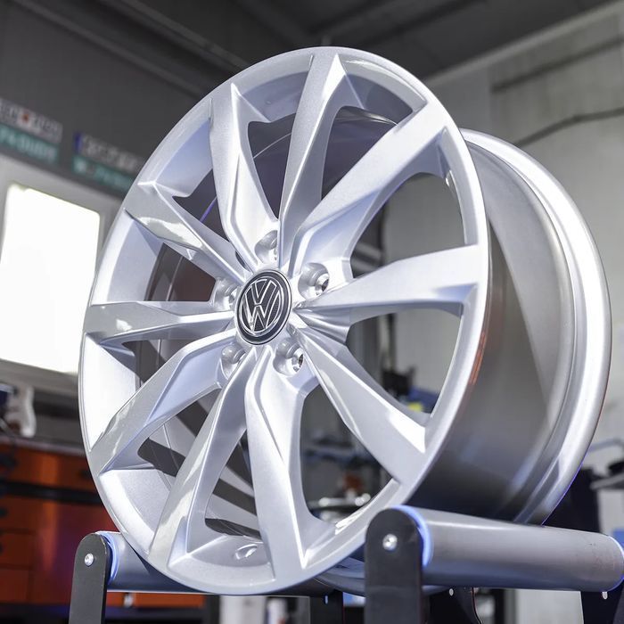 NOWE ORYGINALNE Felgi 17" Volkswagen Golf Touran Tiguan Passat T-Roc