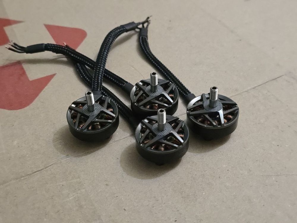 Фпв мотори t-motor F90 2806.5 1300KV