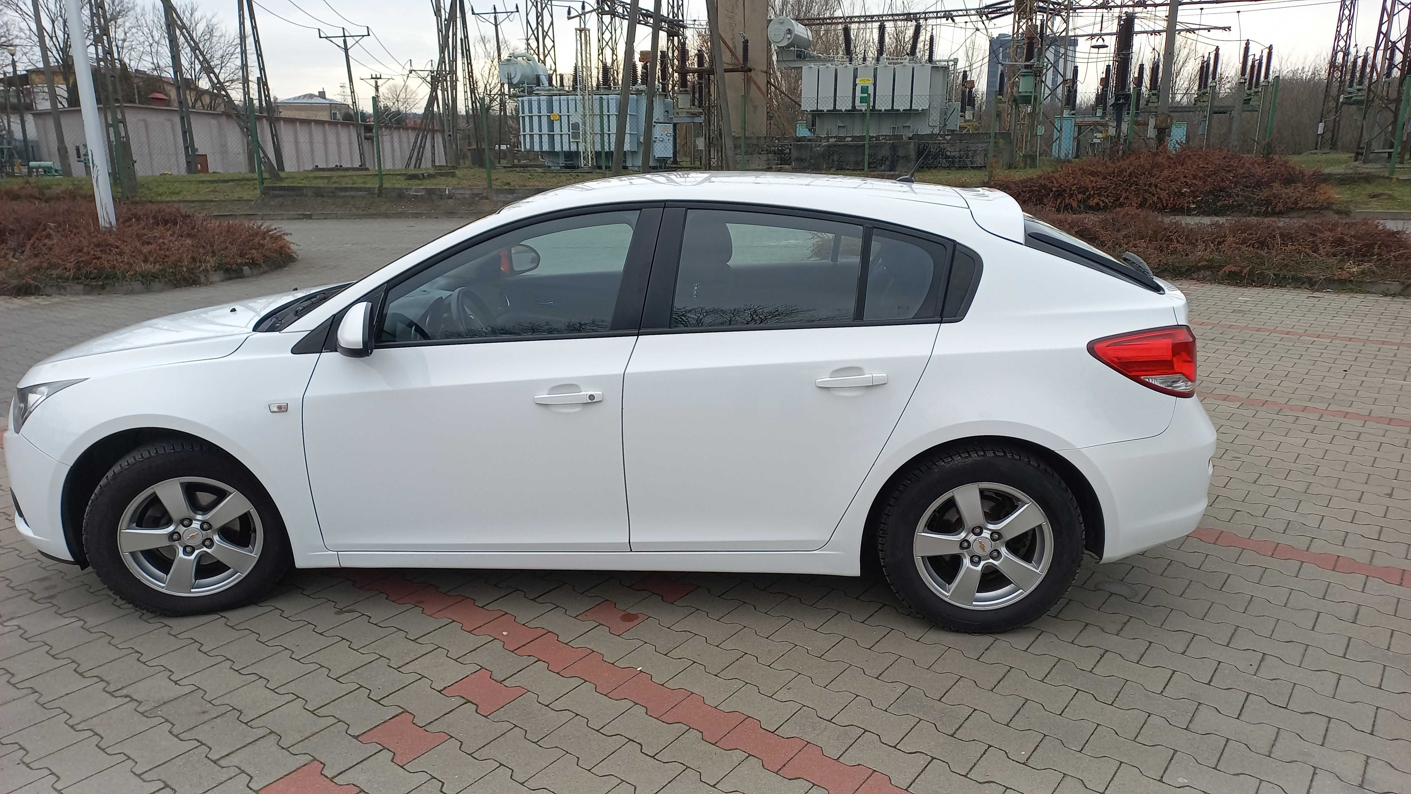 Chevrolet Cruze 1.8B + GAZ  2011 rok -auto do jazdy...