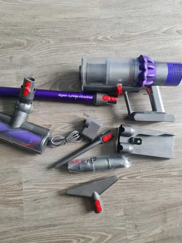 Dyson V10 Animal