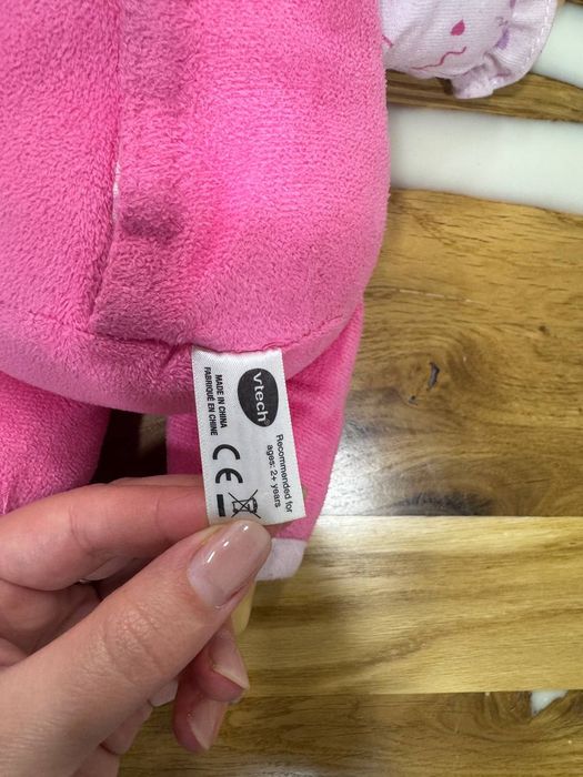 Vtech лялька інтерактивна.