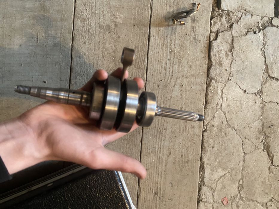 Продам колінвал Athena Racing 10мм (вертикал)