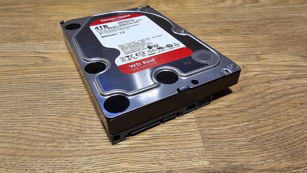 Cztery dyski WD Red 4TB WD40EFRX-68N32N0 SATA III 3,5"