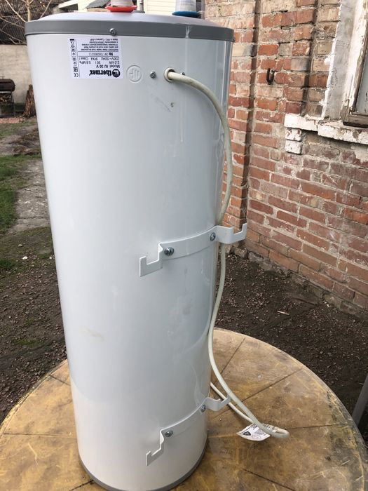 Бойлер- водонагреватель 30 литров