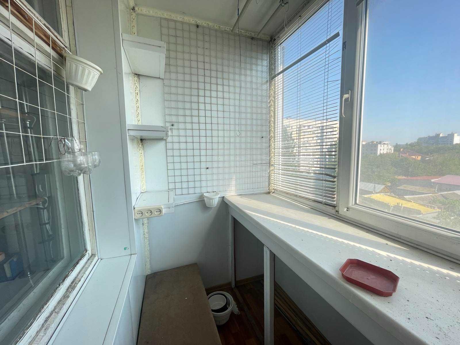 Продаю 3-кімнатну квартиру. Центр. 67 м