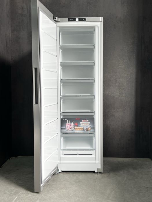 Виставка 2024.06 Морозильная камера Miele FNS 4382 D NoFrost WiFi