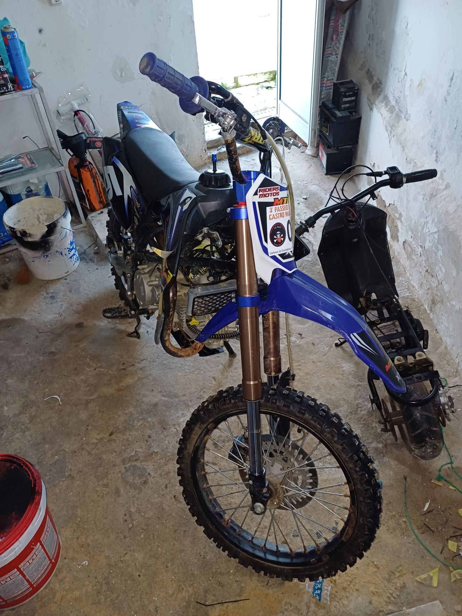Vendo/troco pitbike malcor mtr 160cc