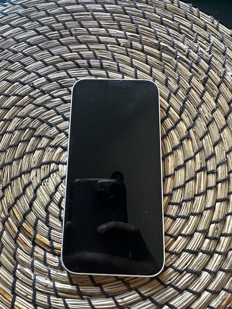 Iphone 13 256gb stan idealny