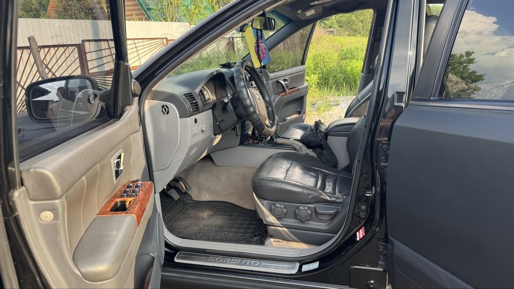 Продам Kia Sorento 2,5 D