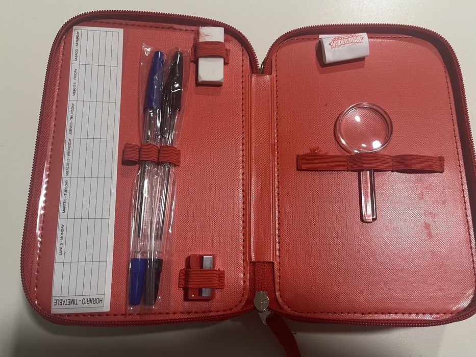 Porta-lápis triplo do Spiderman (Marvel).