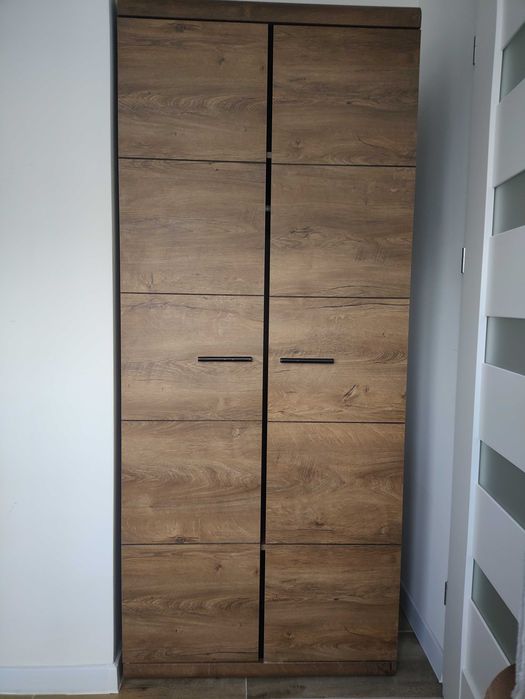 Sprzedam komplet szafę i komodę