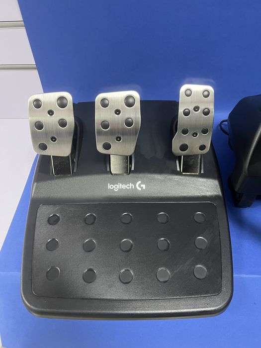 Игровой руль Logitech G29