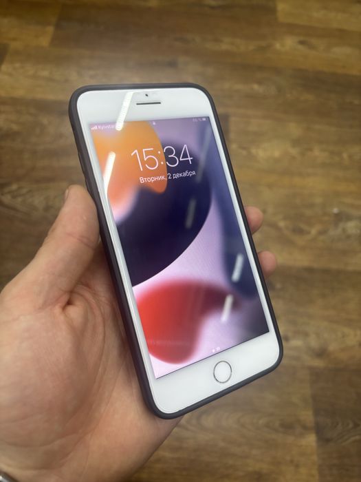 Телкофон IPhone 7+ Red