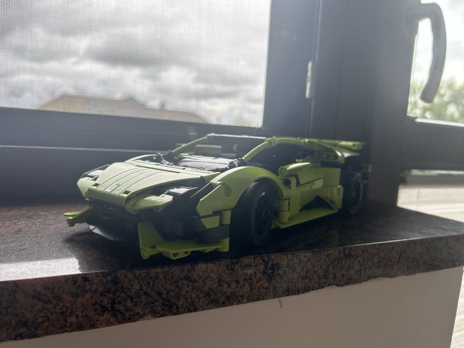 LEGO technic Lamborgini Huracán Tecnica