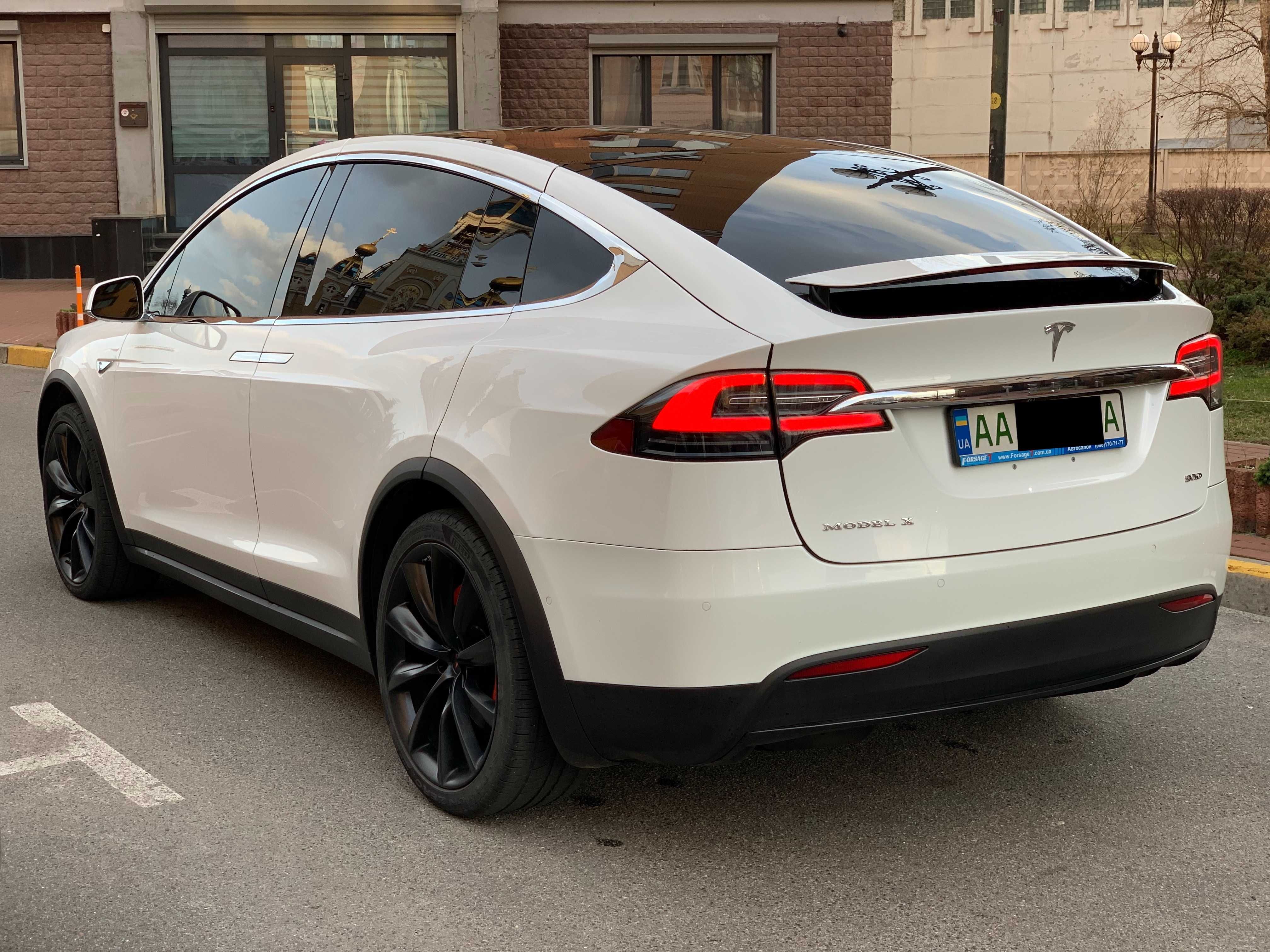 продам Tesla MODEL X 90D целая!