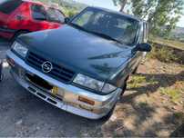 Vendo em conjunto dois Ssangyong Musso 2.9D 7 lugares 1997