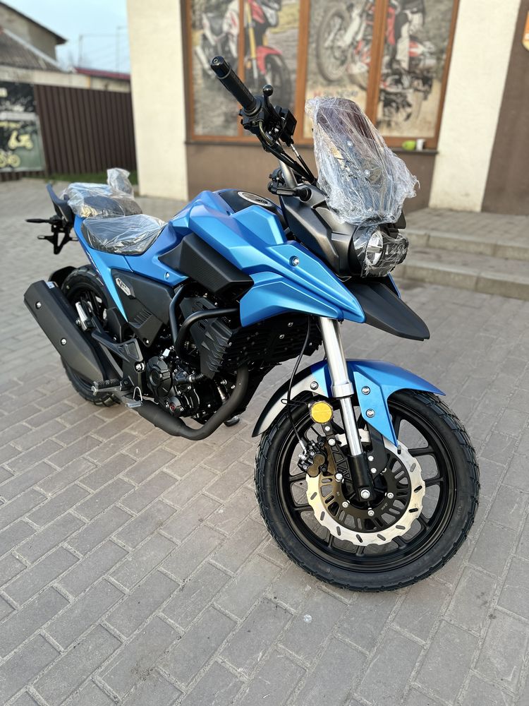 Мотоцикл турис Lifan KPT200-4V 2024 рік
