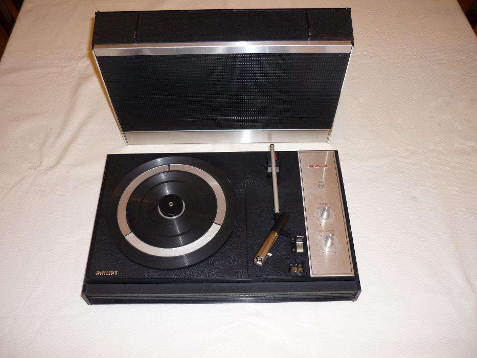 Vendo gira discos Philips model 504 como novo