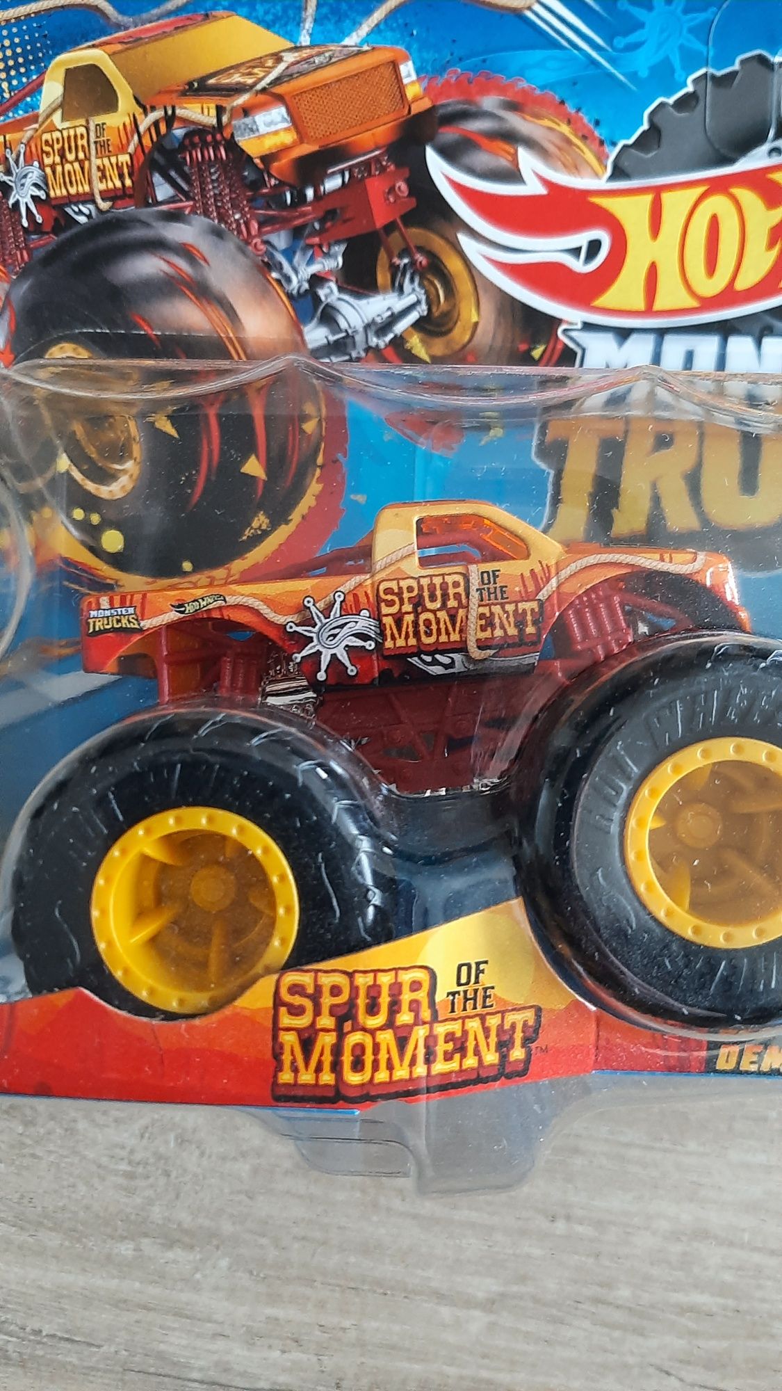 Hot wheels monster truck nietrafiony prezent