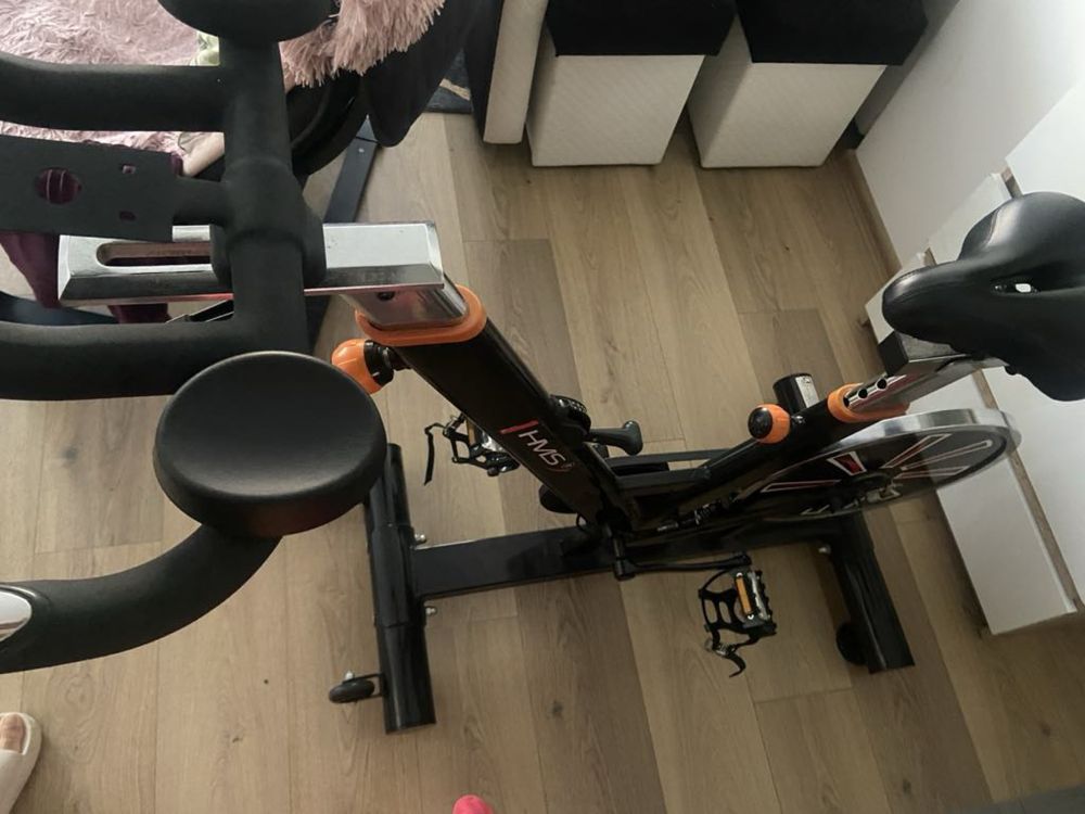 Rowero spiningowy stacjonarny