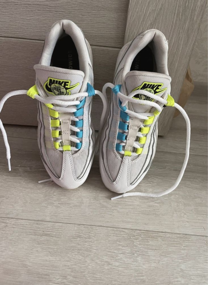 Nike Air Max 95 World Wide