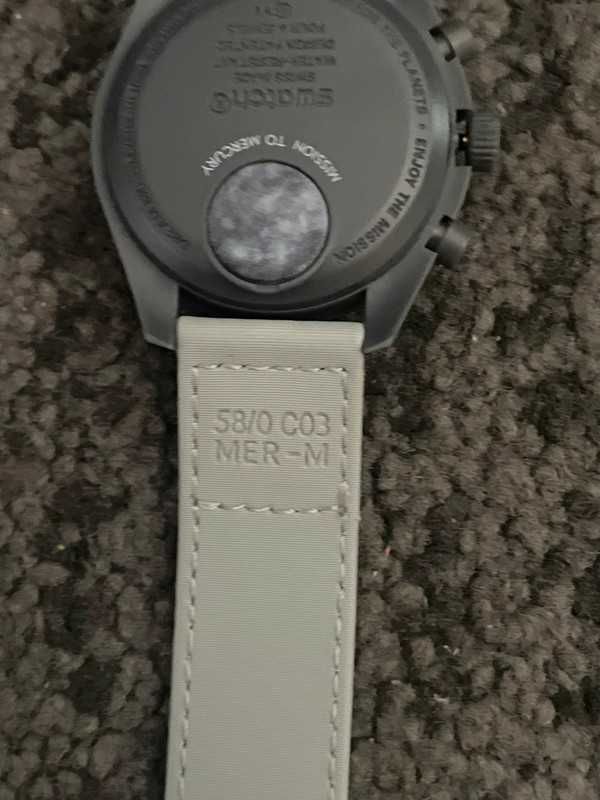 MoonSwatch SO33A100 - Omega x Swatch w Wersji Merkury