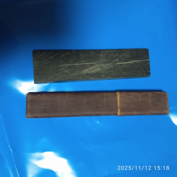 Продам бритву опасную З-Д Труд,49 год, оселок микро.