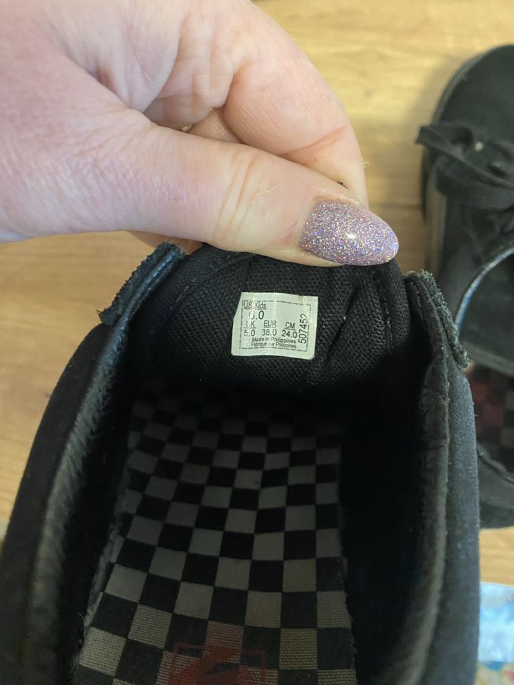 Продам кеди Vans 38 розмір