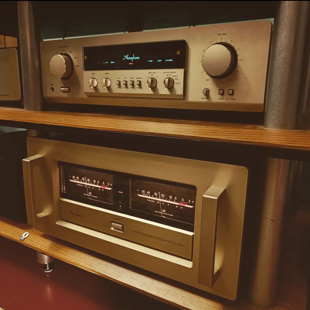 Accuphase p700 HiEnd amplifier