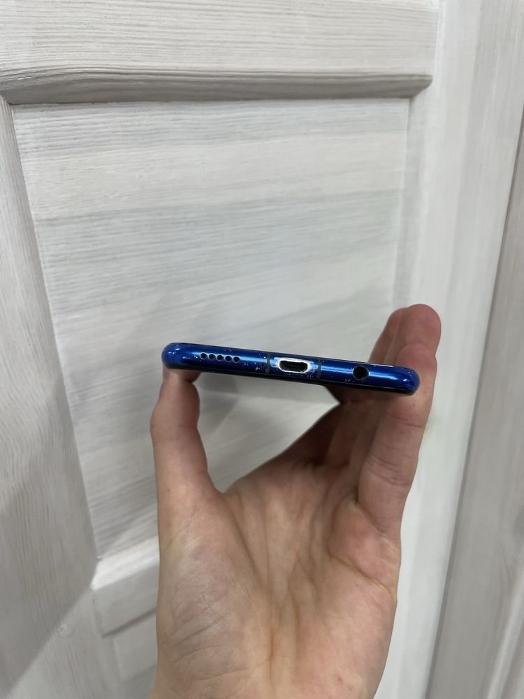 Huawei P smart Plus  4/64Gb