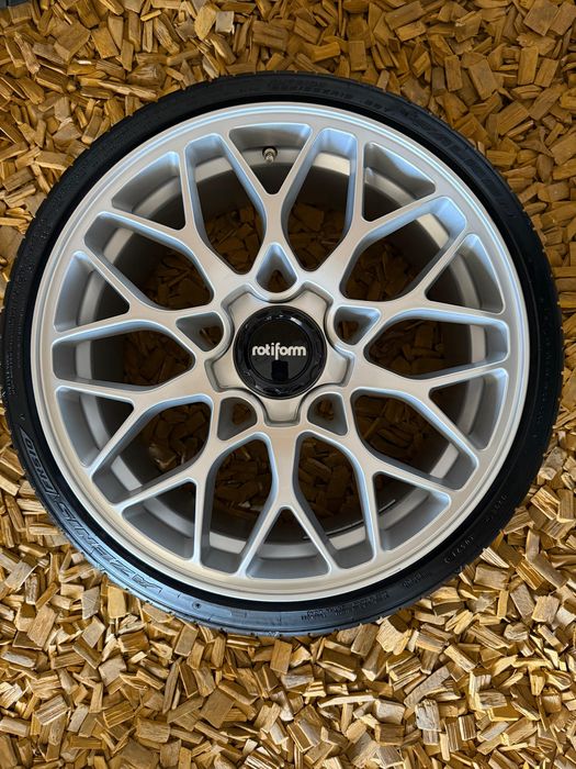 Felgi koła 19 cali Rotiform letnie 5mm 5x112 vw audi skoda seat a4 a6