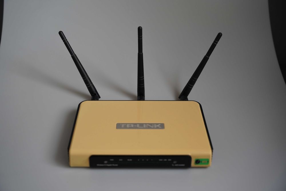 Router TP-LINK TL-WR1043ND