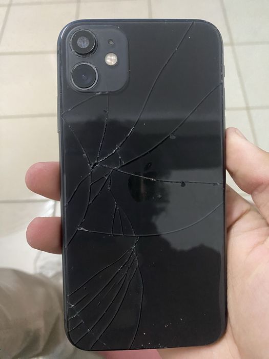 Iphone 11 (ler descricao)