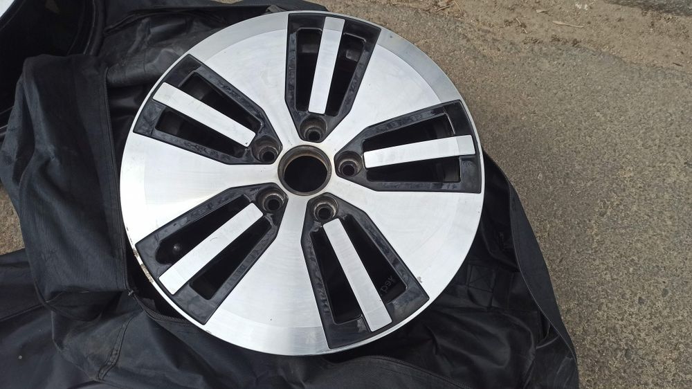 E golf 7 диски на е гольф 7 R16 et46 оригінальні 8800гр комплект