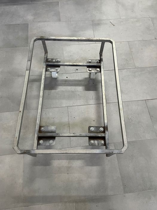 Podstawa platforma pod pojemnik