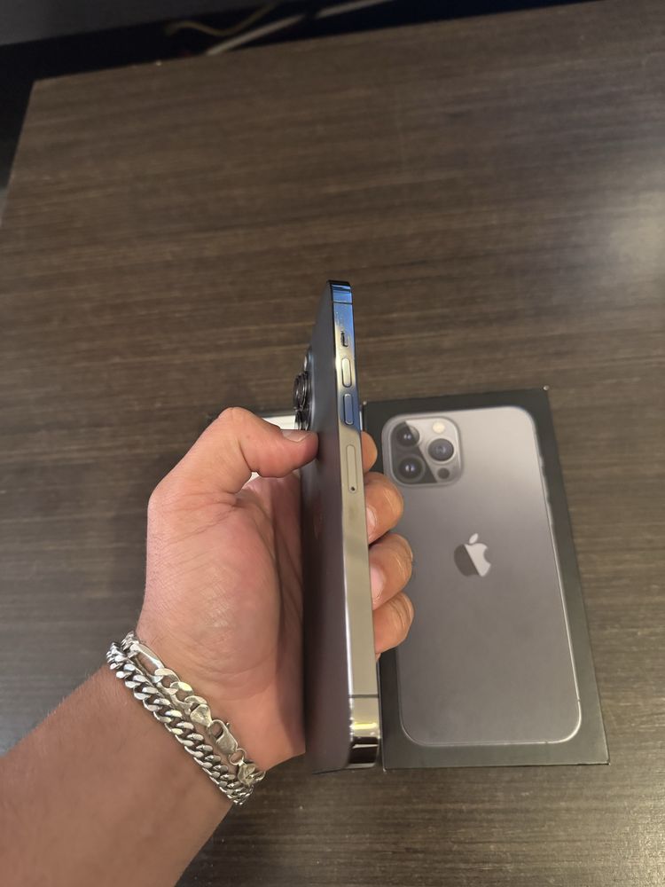 Iphone 13 Pro max como novo