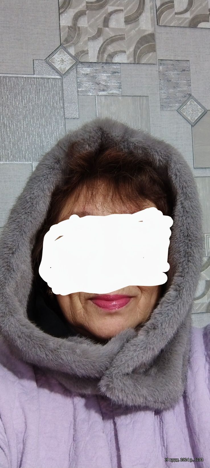 Продам два нових капора