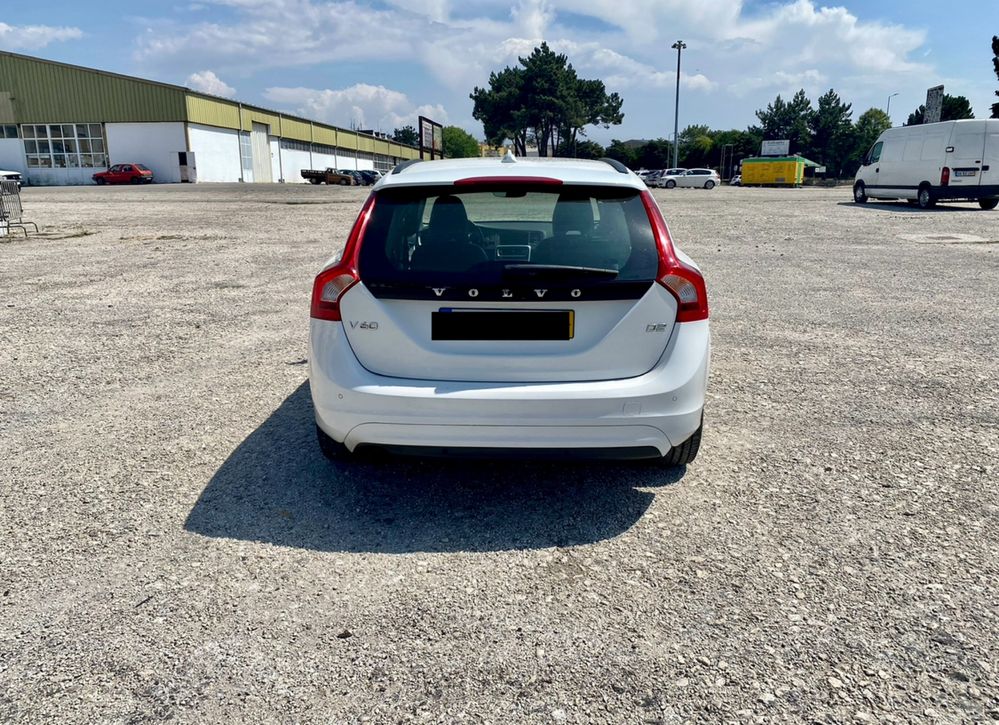 Volvo V60 2.0 D2 Momentum automatica